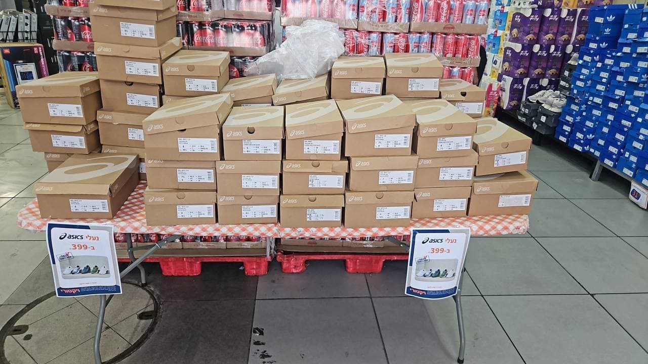 נעלי אסיקס